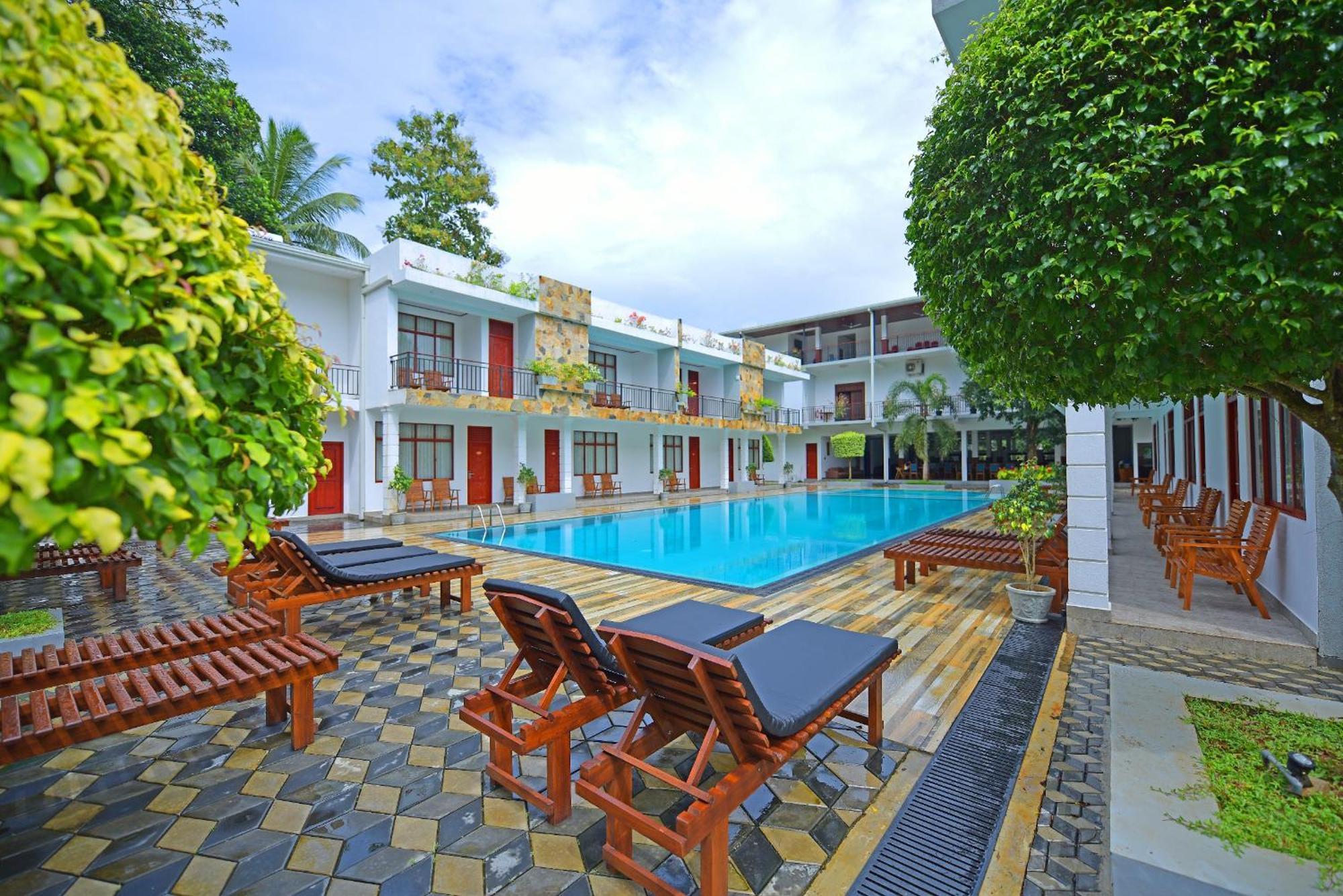 Royal Reach Udawalawe酒店 外观 照片